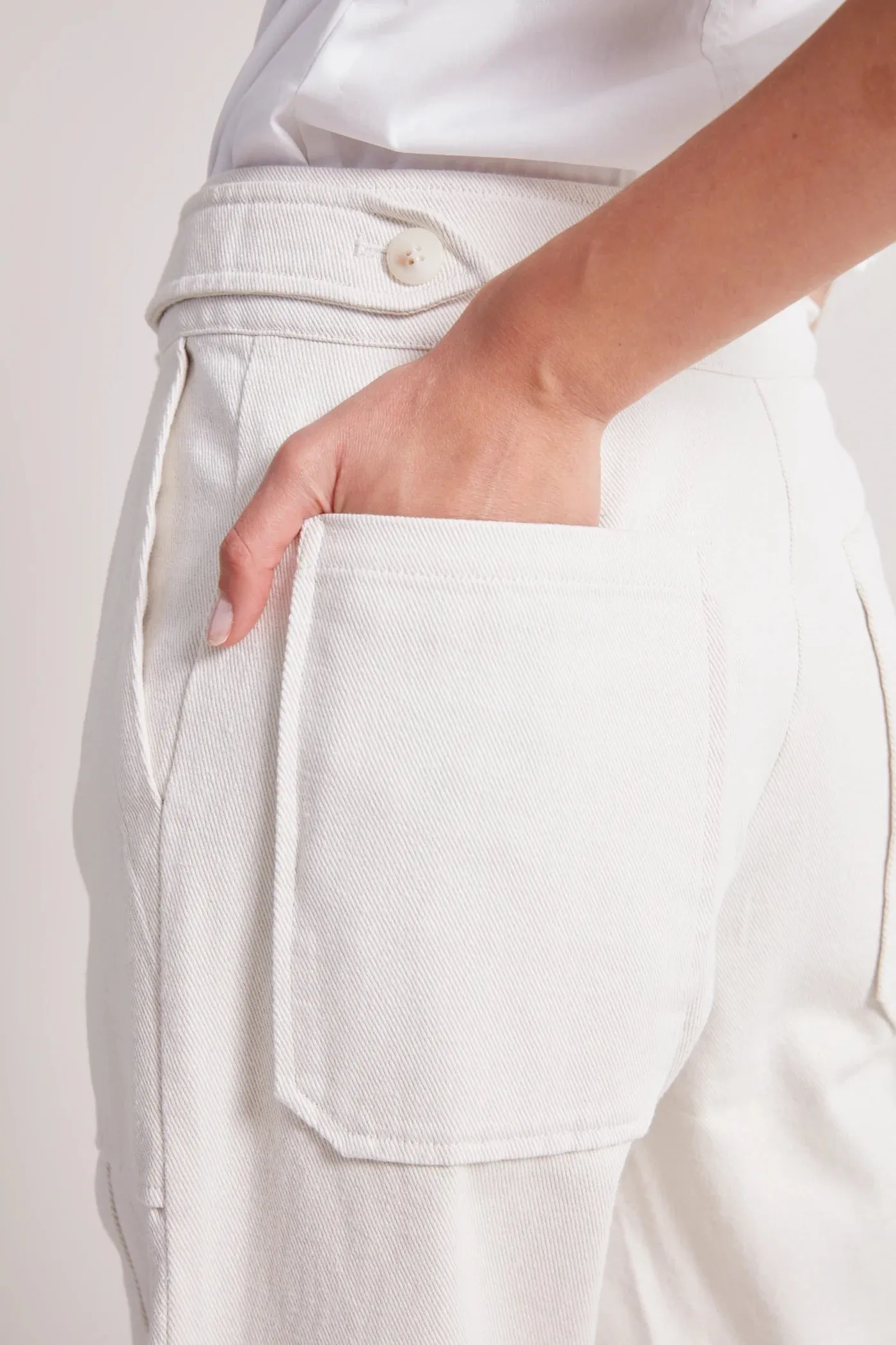 'Adroit Atelier' Spencer Mid-Waist Denim Pants