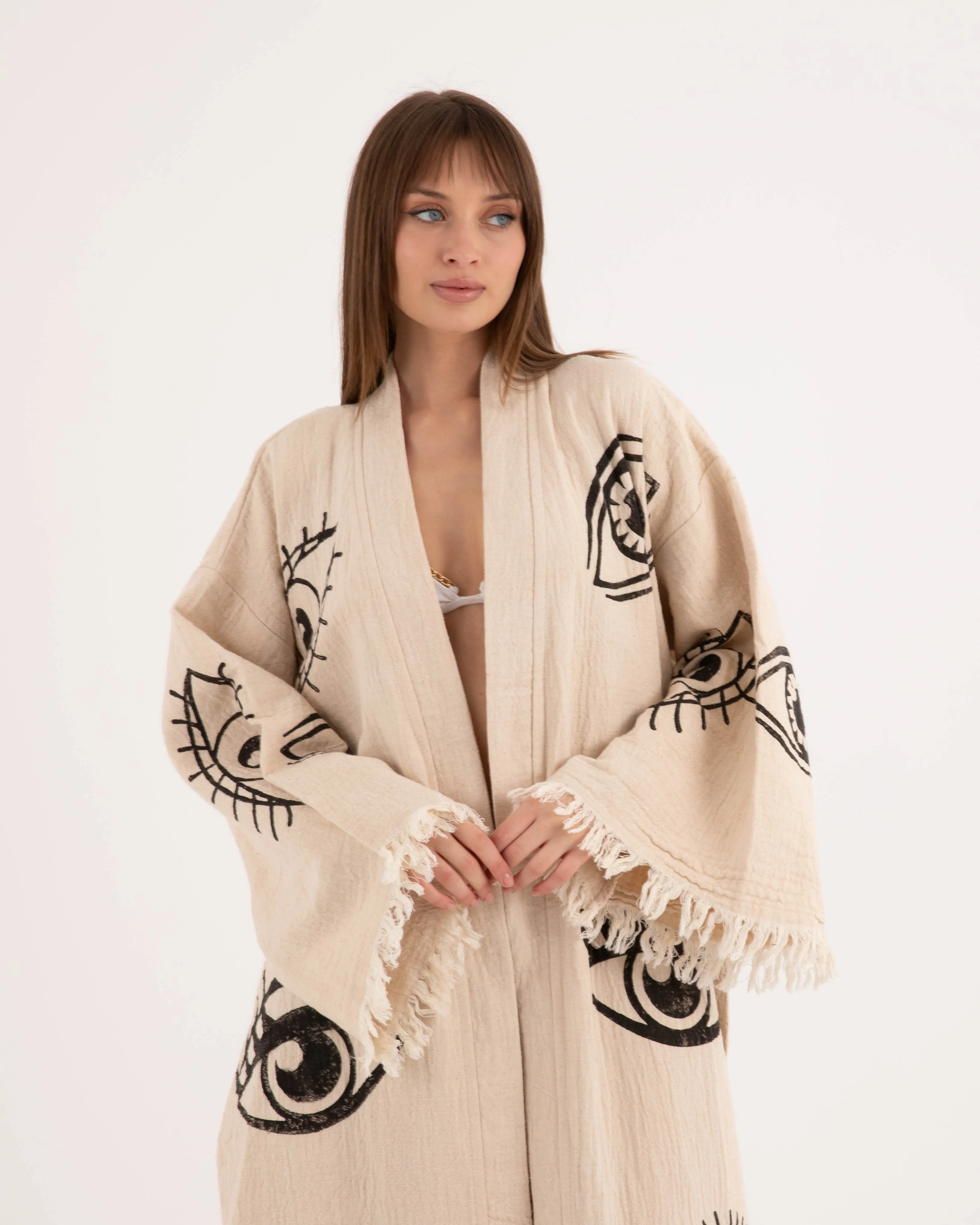 Beige Three Eyes Patterned Kimono