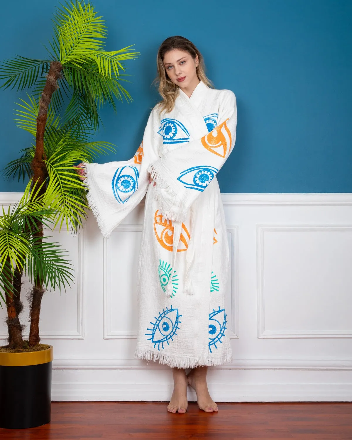 Big Eyes Kimono Robe