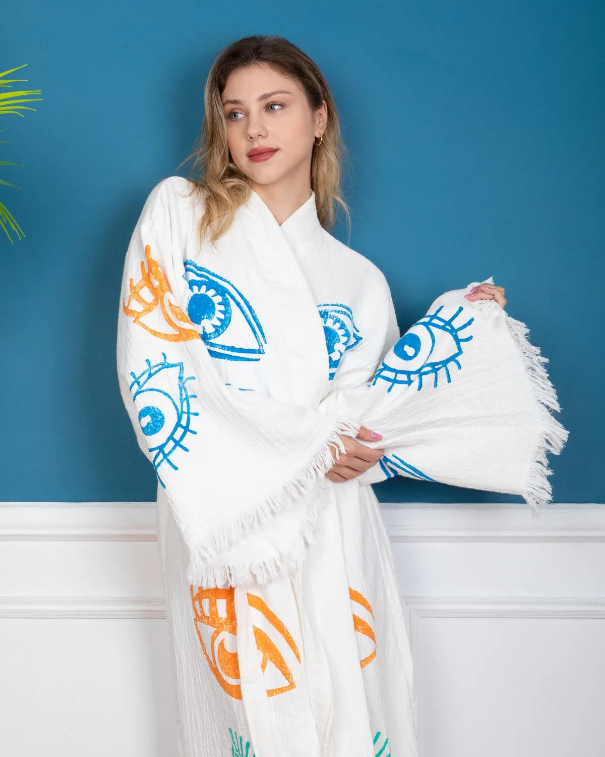 Big Eyes Kimono Robe