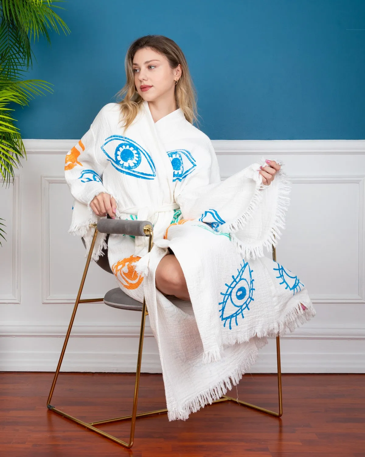 Big Eyes Kimono Robe