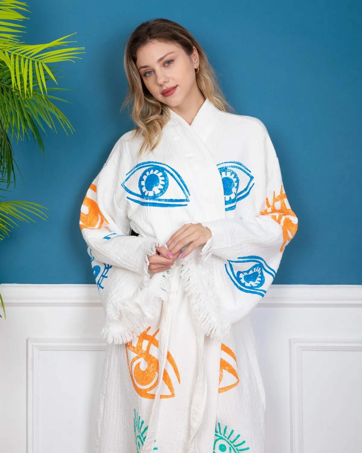Big Eyes Kimono Robe