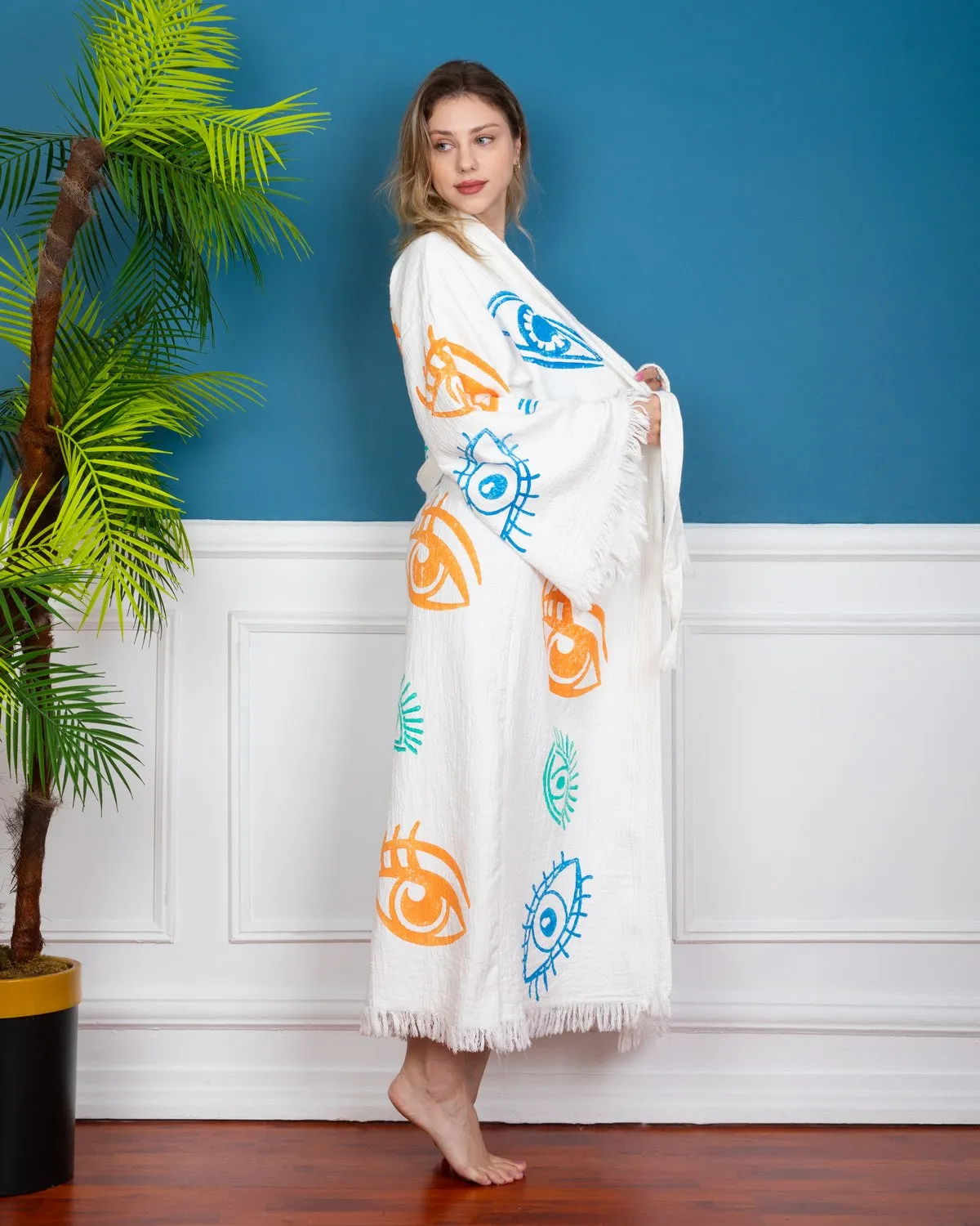 Big Eyes Kimono Robe
