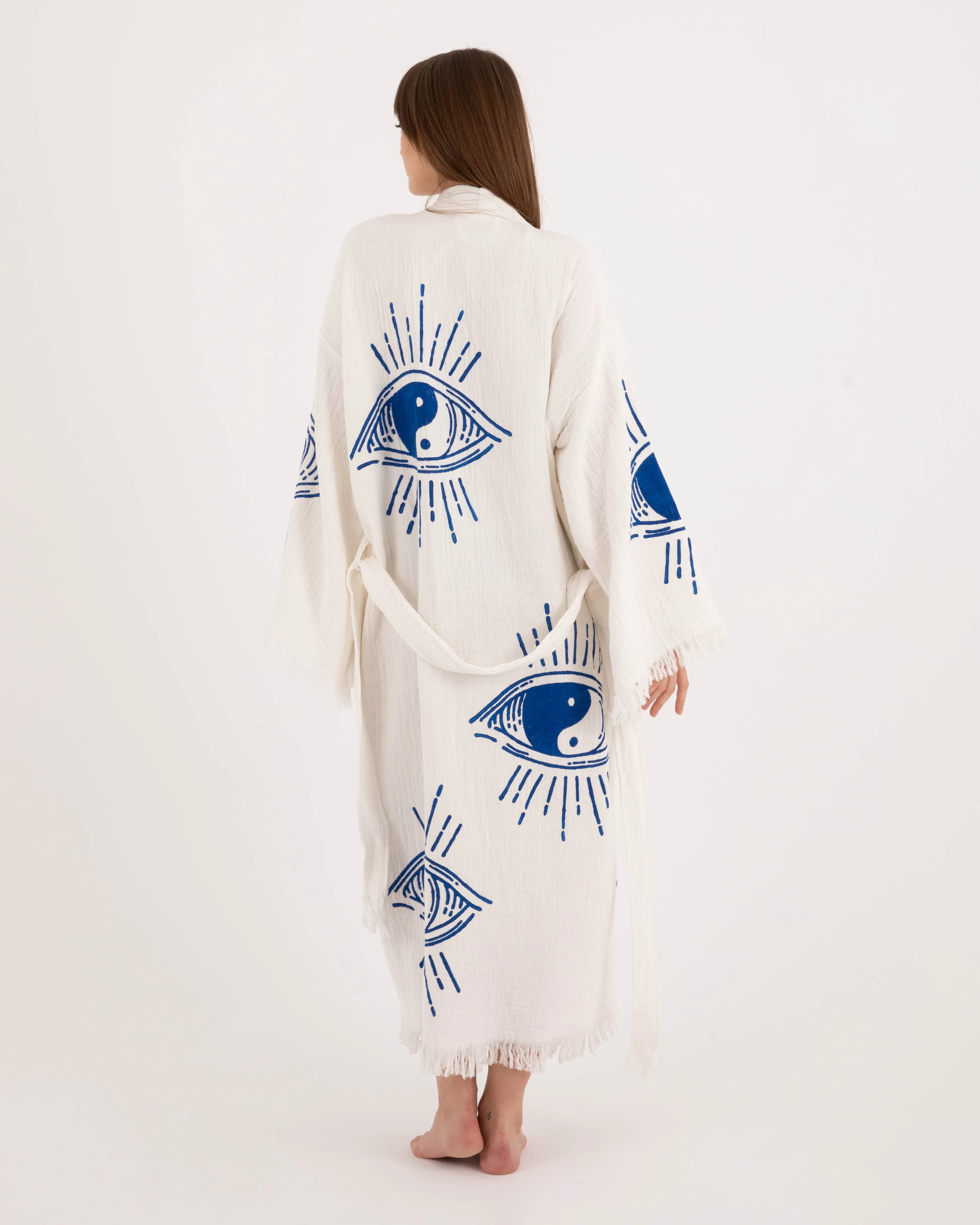 Blue Ying Yang  Patterned White Kimono