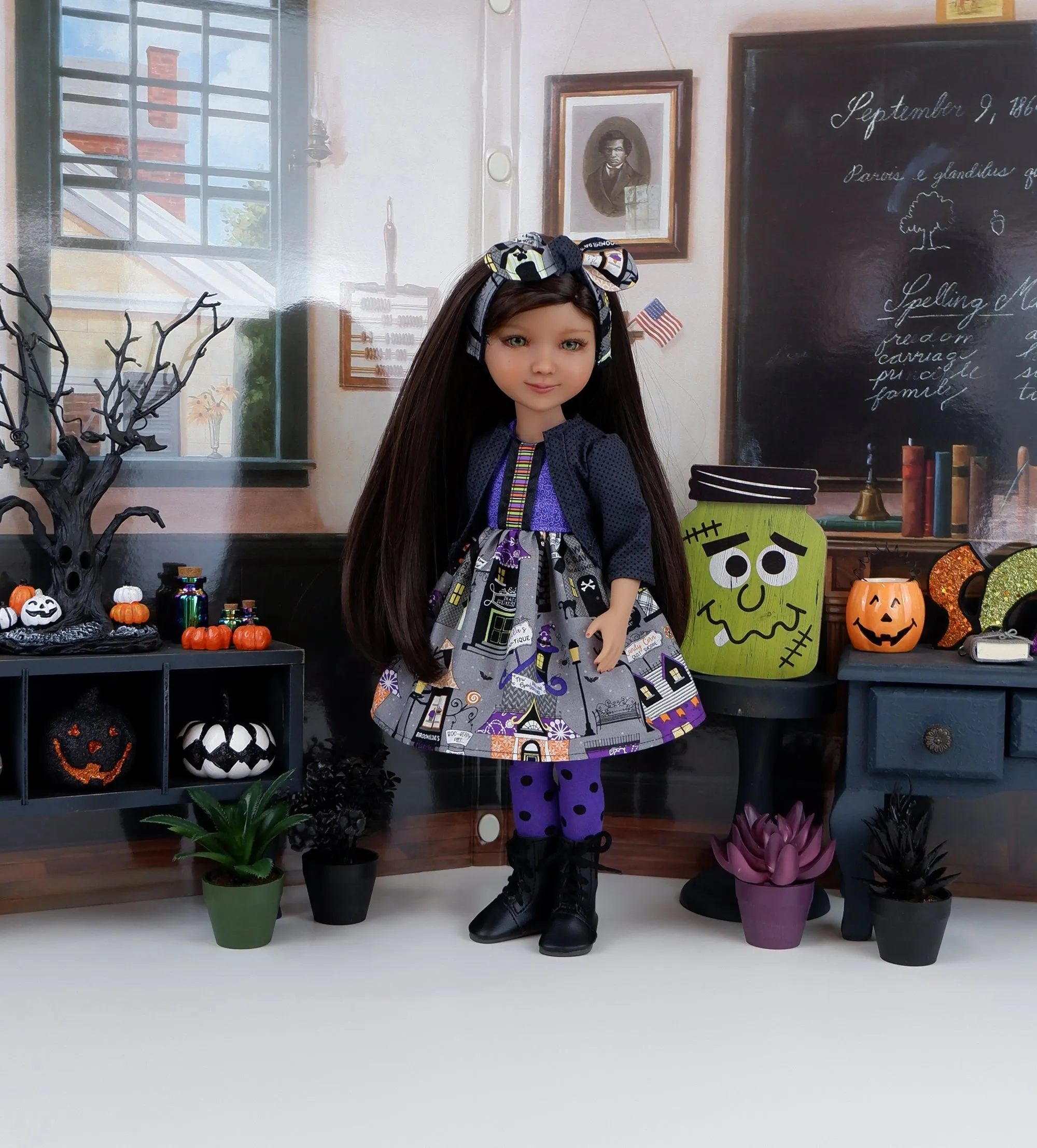 Boo-tique - dress and jacket with boots for Ruby Red Fashion Friends doll