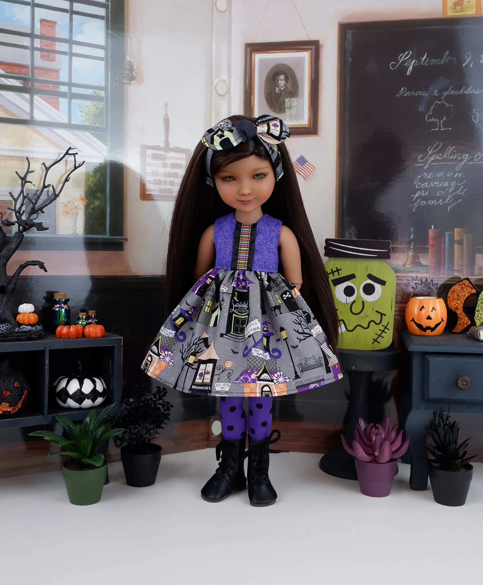 Boo-tique - dress and jacket with boots for Ruby Red Fashion Friends doll
