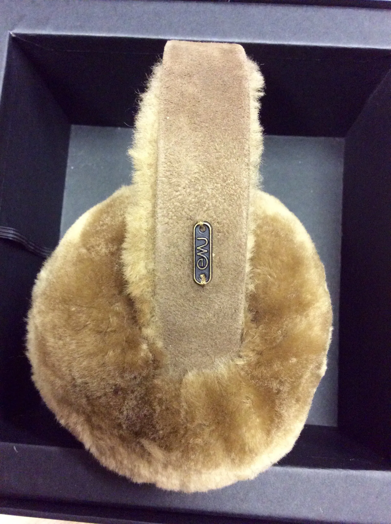 BRAND NEW IN BOX EMU AUSTALIA TOFFEE SHEEPSKIN EAR MUFFS