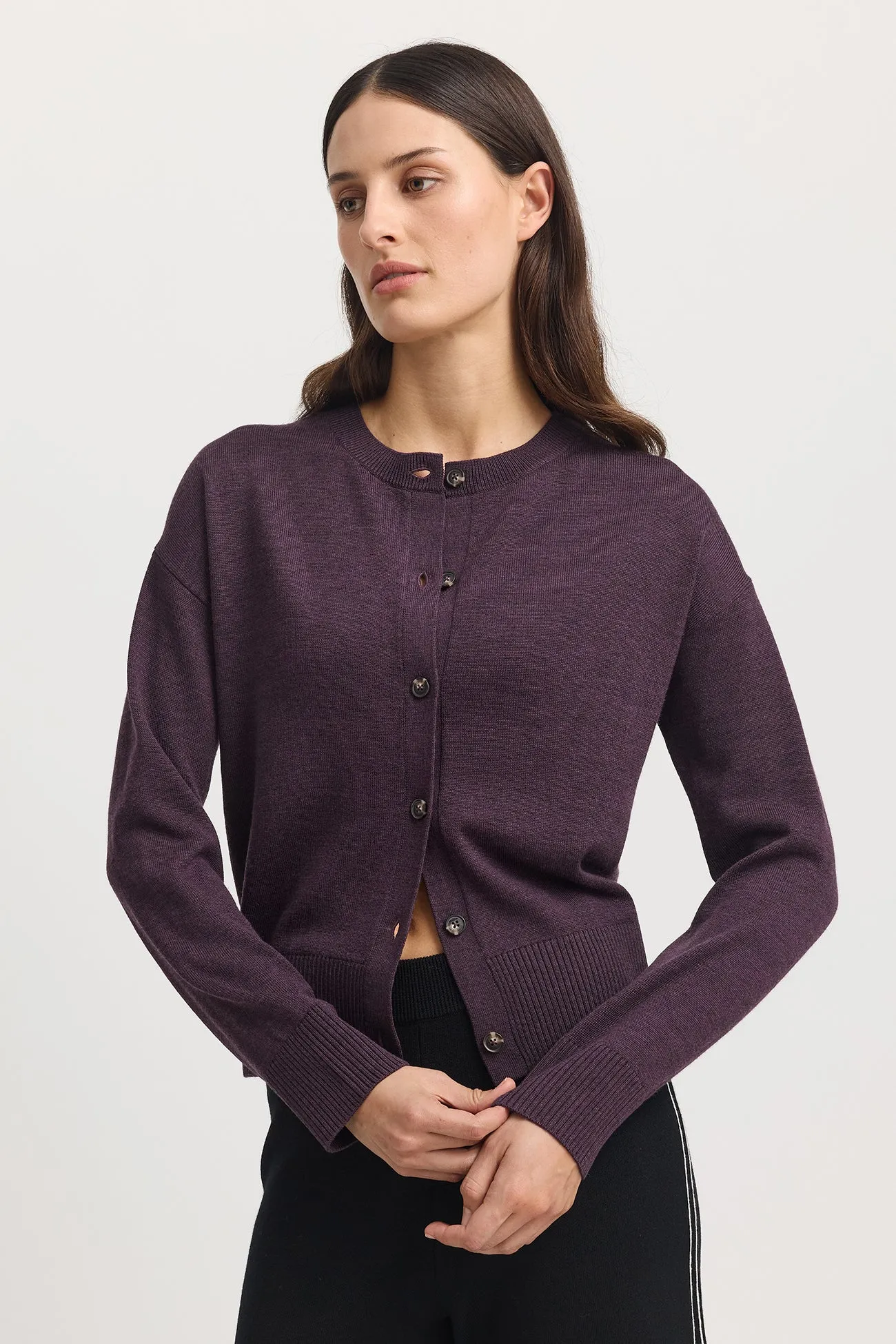 FINE KNIT CARDIGAN