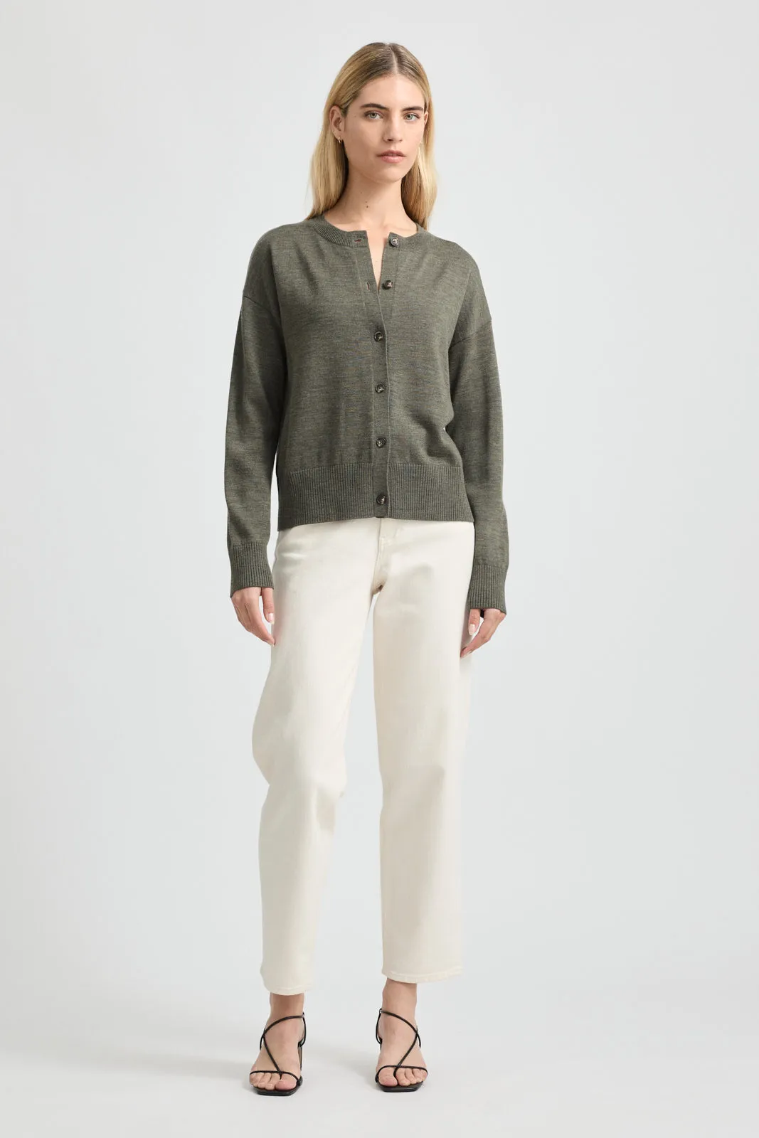 FINE KNIT CARDIGAN