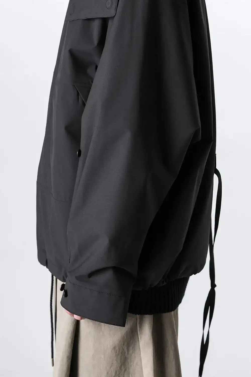 Harmattan Unisex Cropped Black