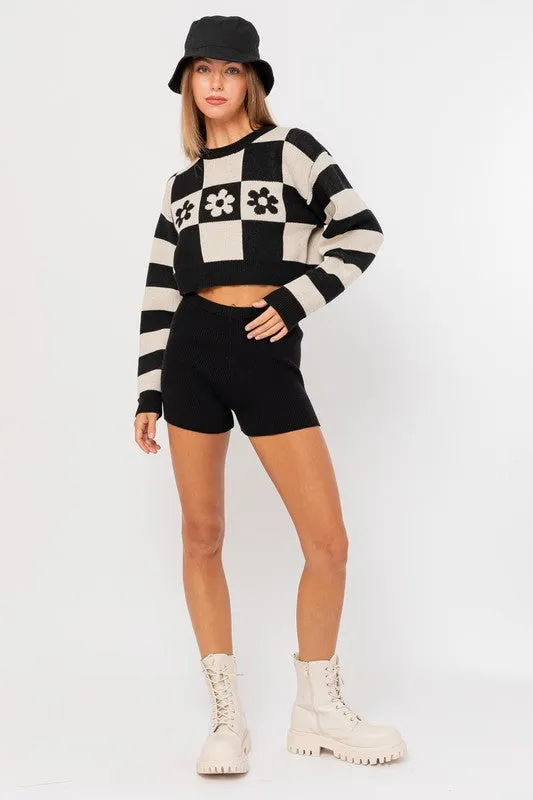 LE LIS Long Sleeve Crop Sweater