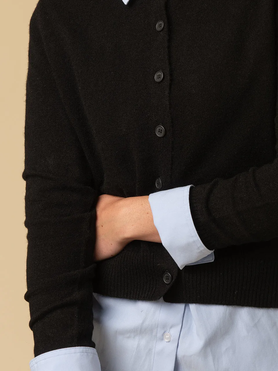 Round Neck Cardigan_Black
